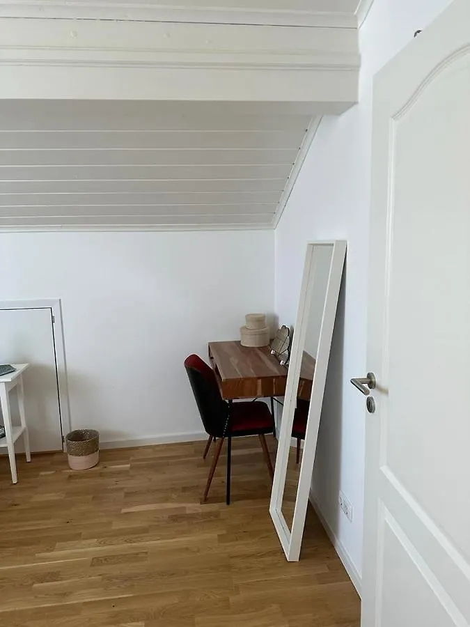 Lichtdurchflutete 90 M2 Drei Zimmer Duplexwohnung In Altperlach München Apartment