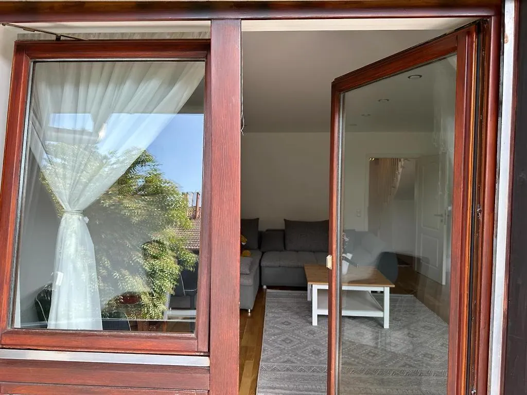 Apartment Lichtdurchflutete 90 M2 Drei Zimmer Duplexwohnung In Altperlach München Deutschland